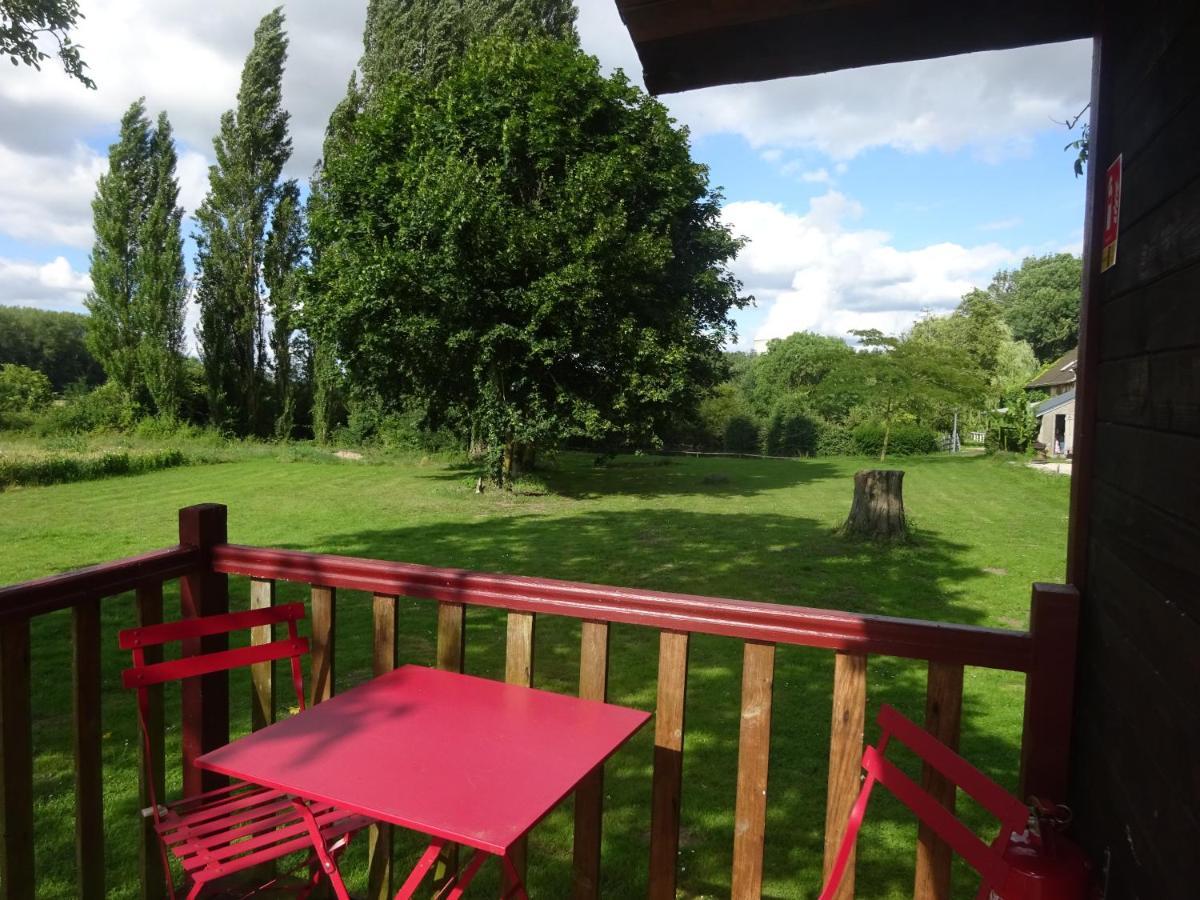 La Ferme De L'Isle Et Sa Roulotte Bed & Breakfast Avaray Eksteriør bilde