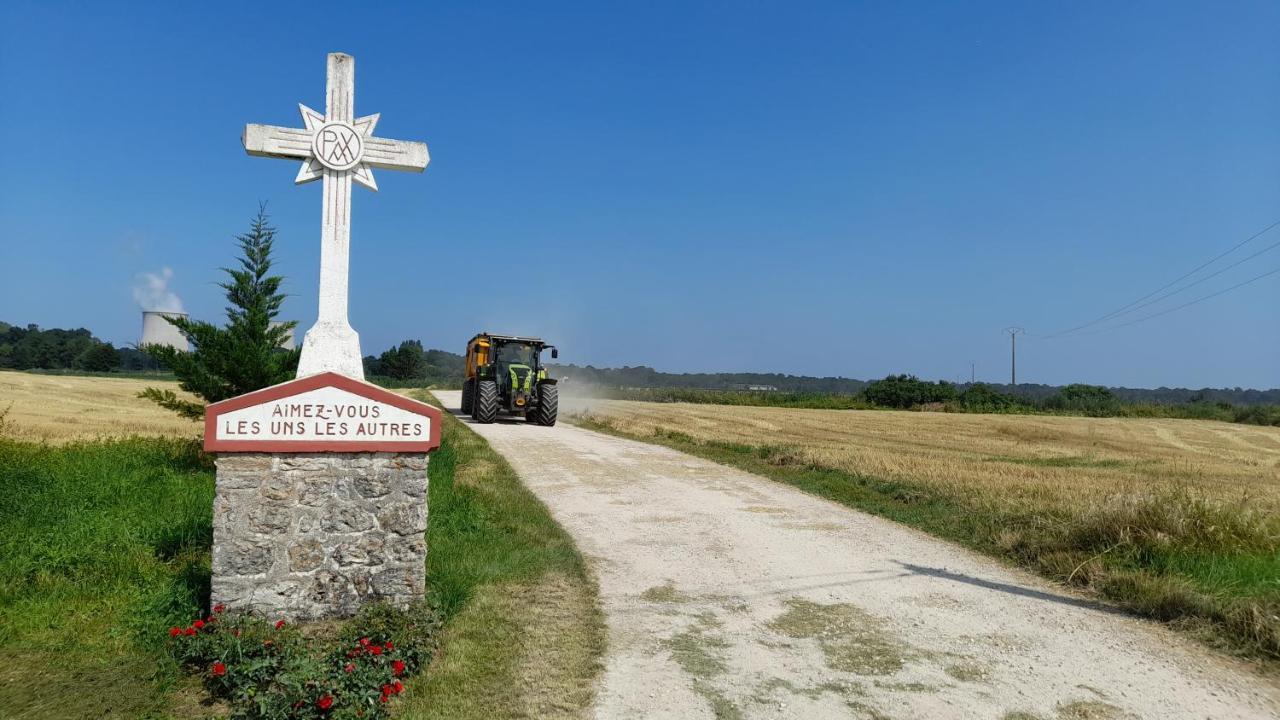 La Ferme De L'Isle Et Sa Roulotte Bed & Breakfast Avaray Eksteriør bilde
